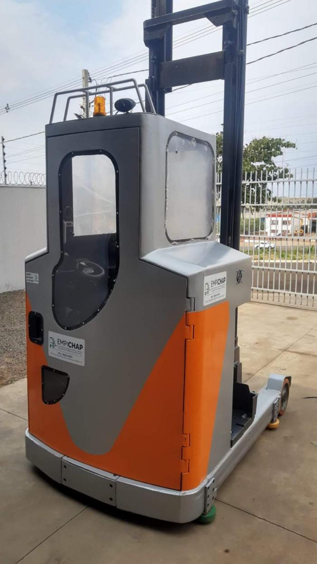 Serviços que devem aparecer (lista do caderno) Manutenção geral solda · pintura · elétrica · retrofit · hidráulica · eletrônica · softwareprogramação Basesrégua • Cilindros • Multimarcas Manutençã